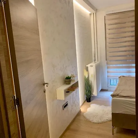 Vanja Apartment *
